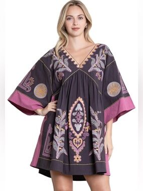 Blue Velvet Embroidered V-Neck Boho Mini Dress. Oversized- will fit XL/XXL.